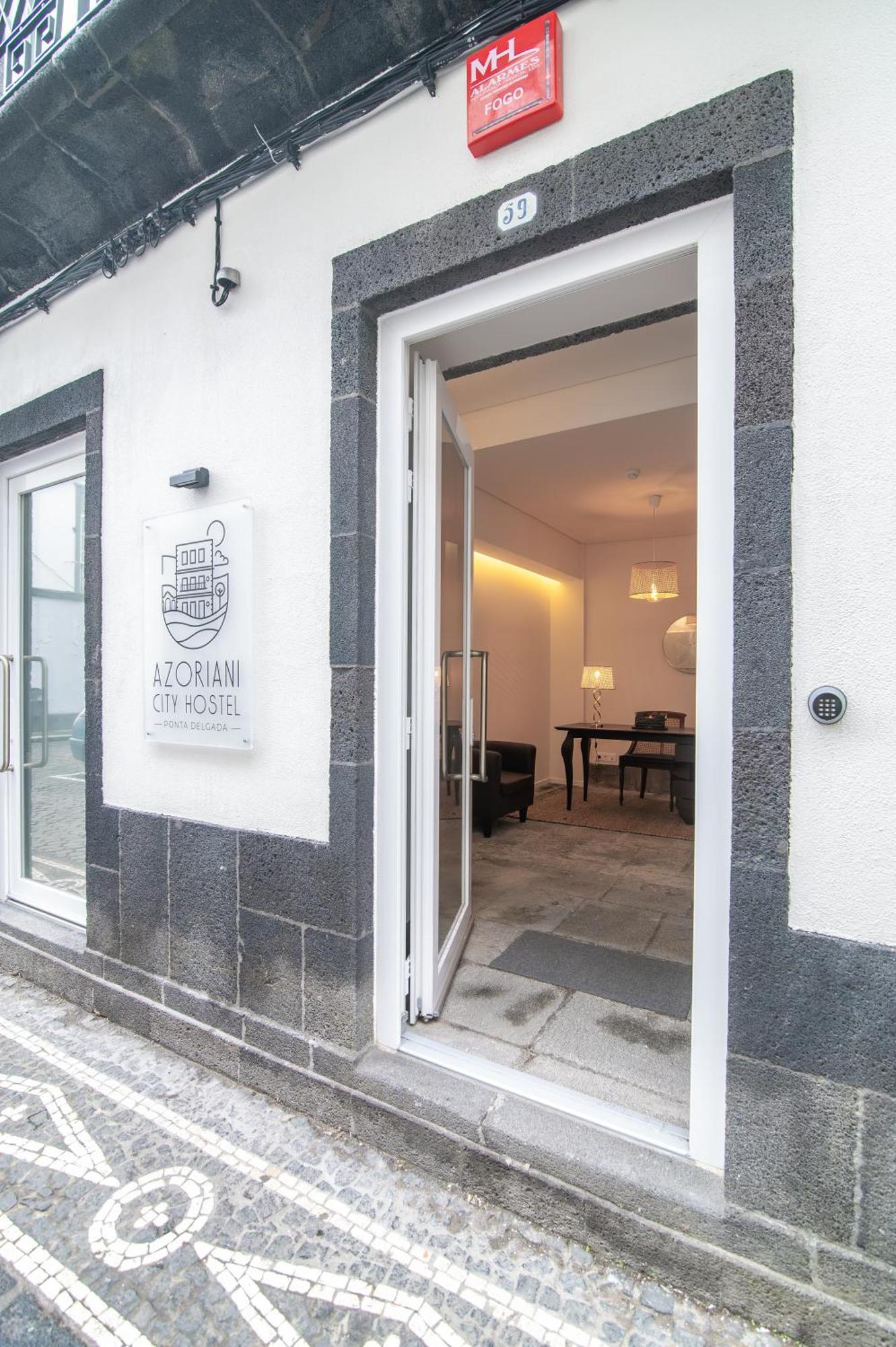 Azoriani City Hostel Ponta Delgada Exterior foto